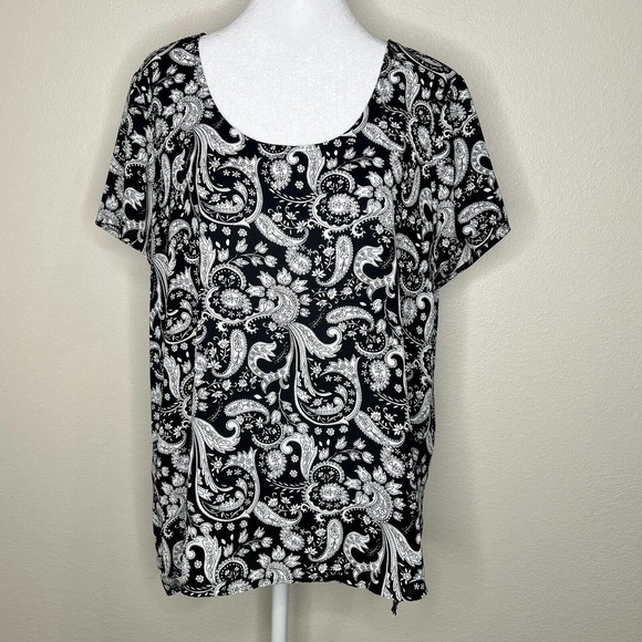 Express Black & White Floral Paisley Short Sleeve Lightweight Keyhole Top Sz L - Picture 1 of 10